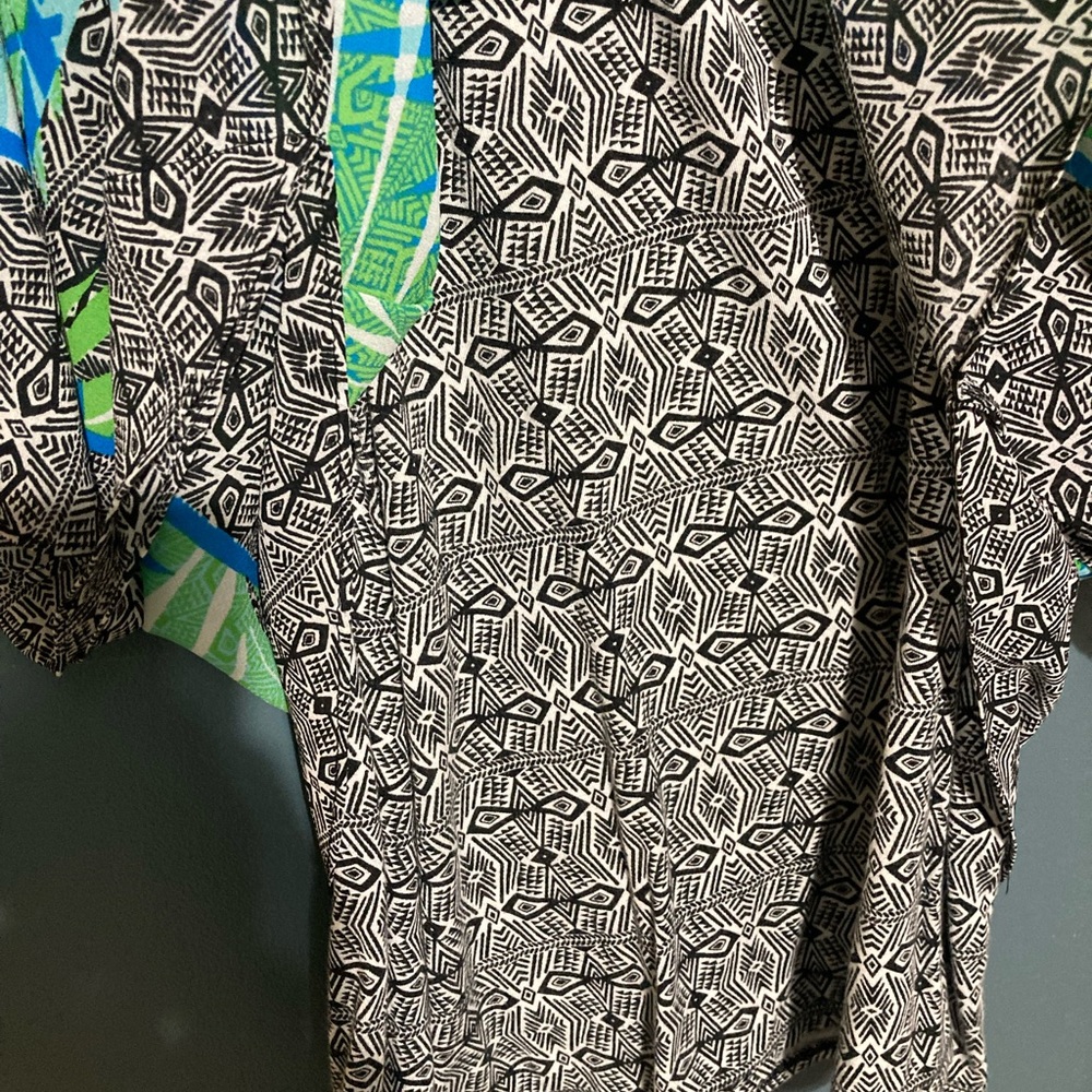 Ruby Rd. Green & Blue Palm-Print Layered Poncho - Picture 4 of 6